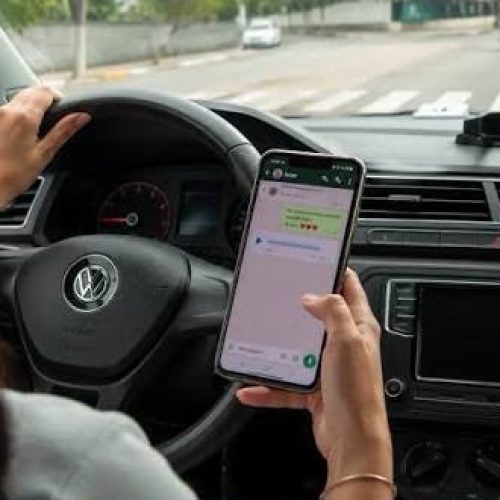 WhatsApp ganha função que facilita ouvir e responder mensagens de áudio no carro