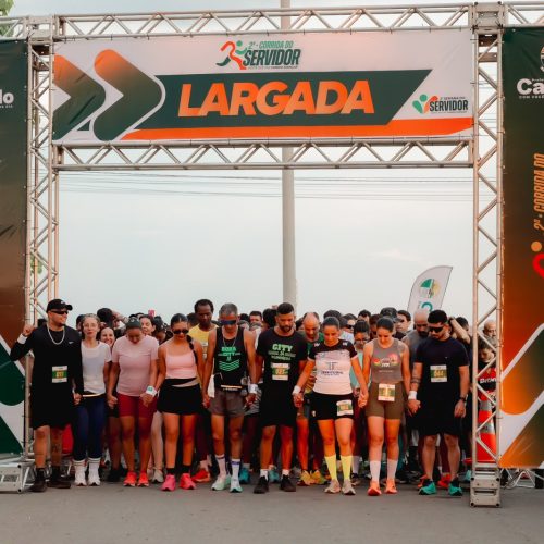 Corrida do Servidor reúne mais de 300 pessoas e arrecada 300 kg de alimentos em Senador Canedo