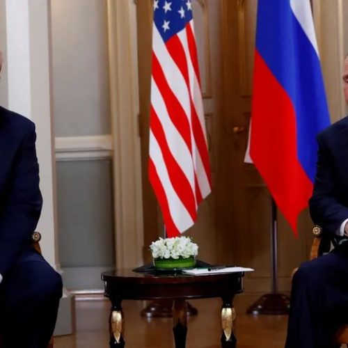 Trump ameaça novas sanções à Rússia caso guerra na Ucrânia não termine rapidamente