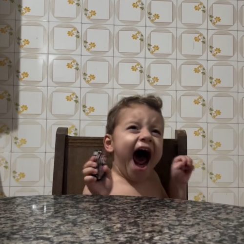 Era para ser uma memória mágica… mas o fantasminha assustou de verdade!