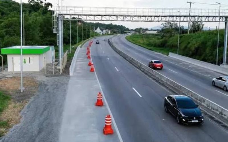 O aplicativo CNH do Brasil passa a avisar motoristas sobre pedágios no sistema Free Flow
