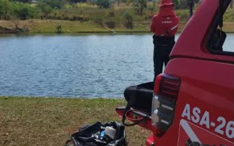 Jovem de aproximadamente 23 anos morre afogado em lago no Residencial Boa Vista, em Senador Canedo