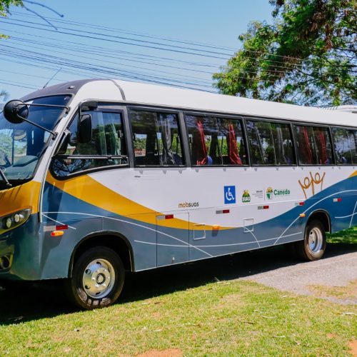 Senador Canedo recebe ônibus adaptado para ampliar atendimento às famílias